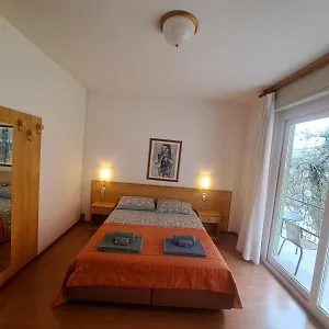  Gasthof The House